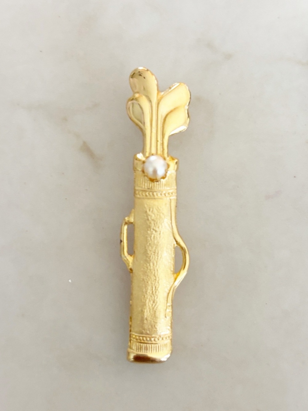 Vintage Gold tone Golf Bag brooch pin with pearl accent